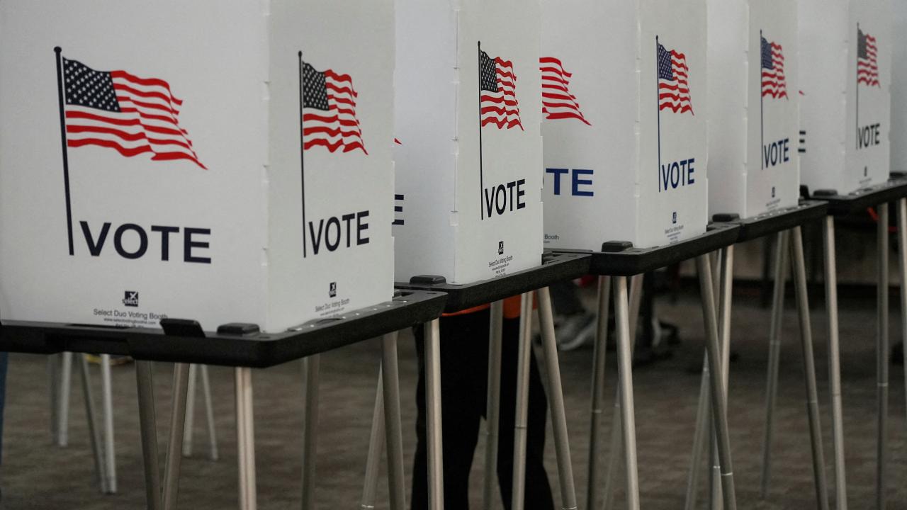 NYT: Michigan ön seçiminde adaylardan birini destekleyen videolar Hindistan'dan yayıldı