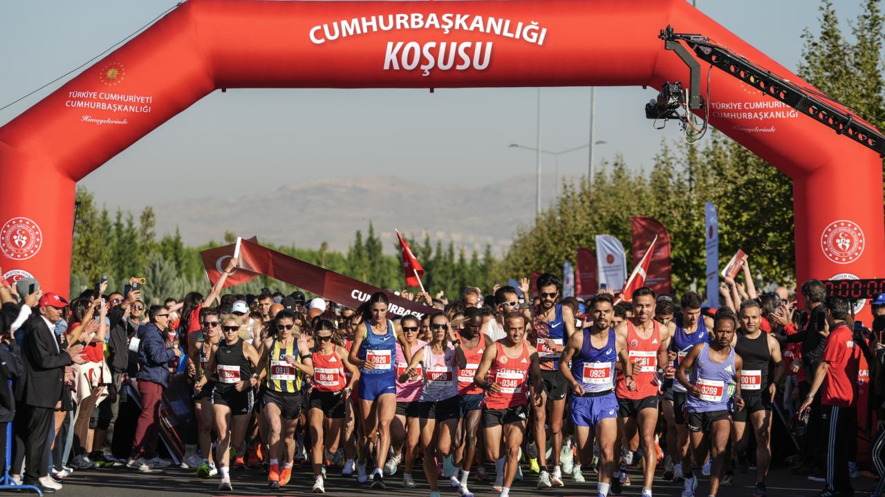 Cumhurbaşkanlığı Yarı Maratonu tamamlandı