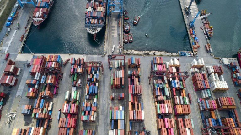 AB ülkelerine ihracat 82 milyar dolara yaklaştı