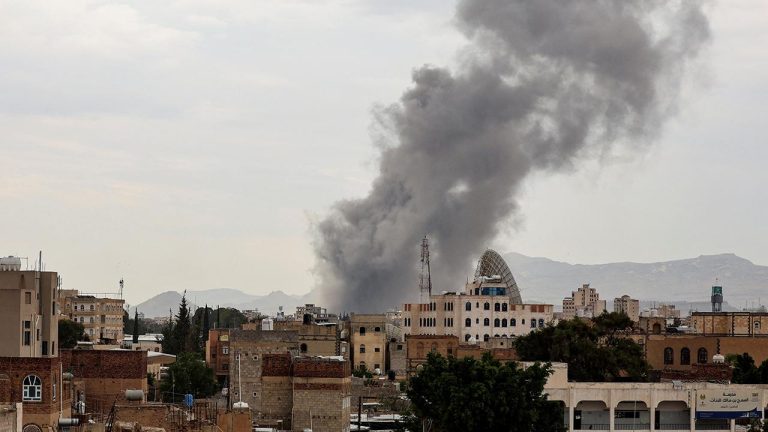 Yemen'de Husilere karşı ülke genelinde operasyon başlatıldı